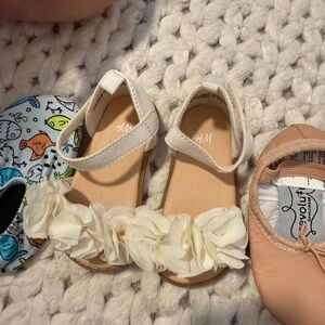 H&M Kids Cream Floral Sandals NEW